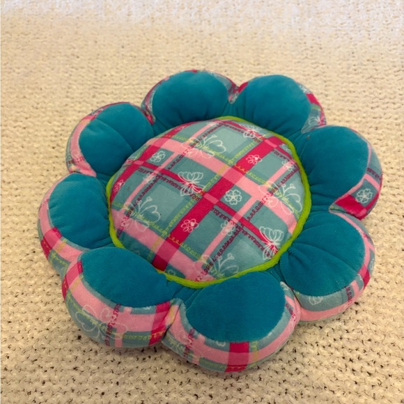 American Girl Coconut Dog and Dog Bed - Picture 7 of 9